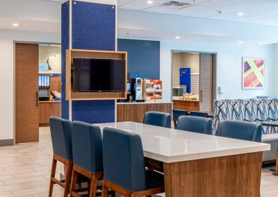 Holiday Inn Express, commercial millwork project